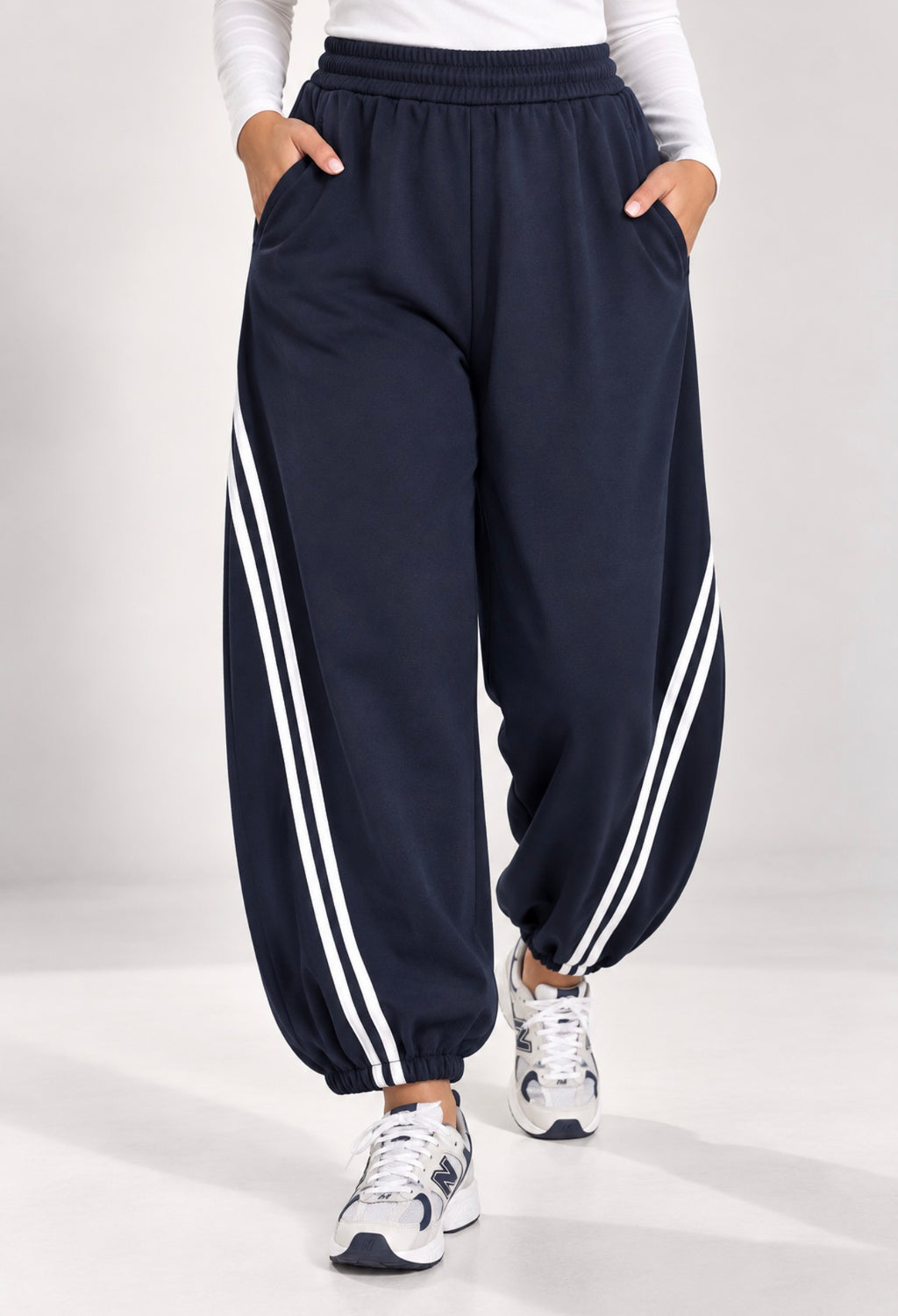 Pantalone Tuta con Bande Laterali